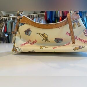 dooney and bourke small maimi beach  handbag